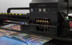 INNOVADORA TECNOLOGÍA DE IMPRESIÓN UV LED. Las lámparas UV LED ahorran tiempo, reducen costos y no perjudican el medio ambiente. Las potentes lámparas UV LED de 16 W/cm2, enfriadas con aire, para el proceso de curado.